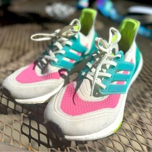 Adidas Ultraboost Women’s Size 7 Running Shoes